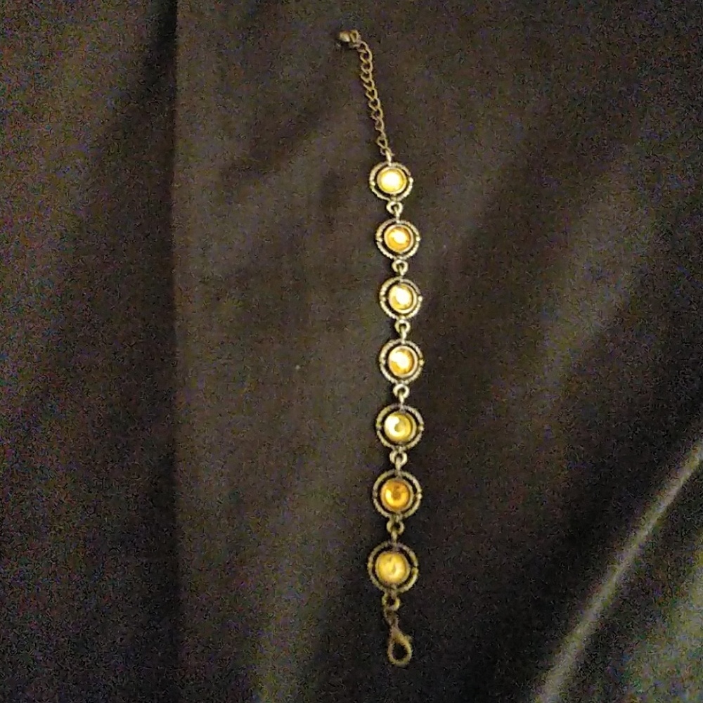 Woman's bracelet